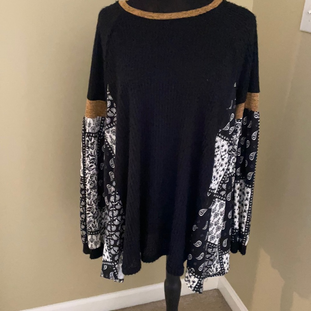 Knit sweater with bell sleeves for womens size xl